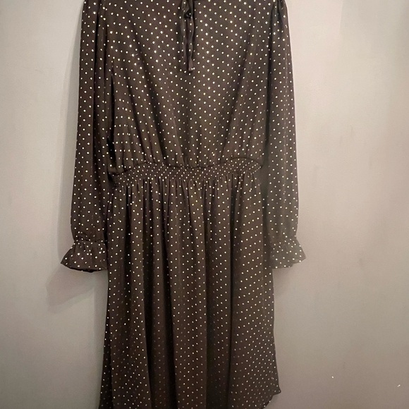Gold Diamond dots Long Sleeve Dress - Picture 2 of 5